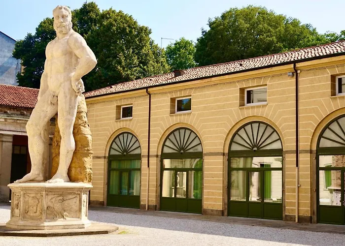 Palazzo Mantua Benavides Suites&Apartments