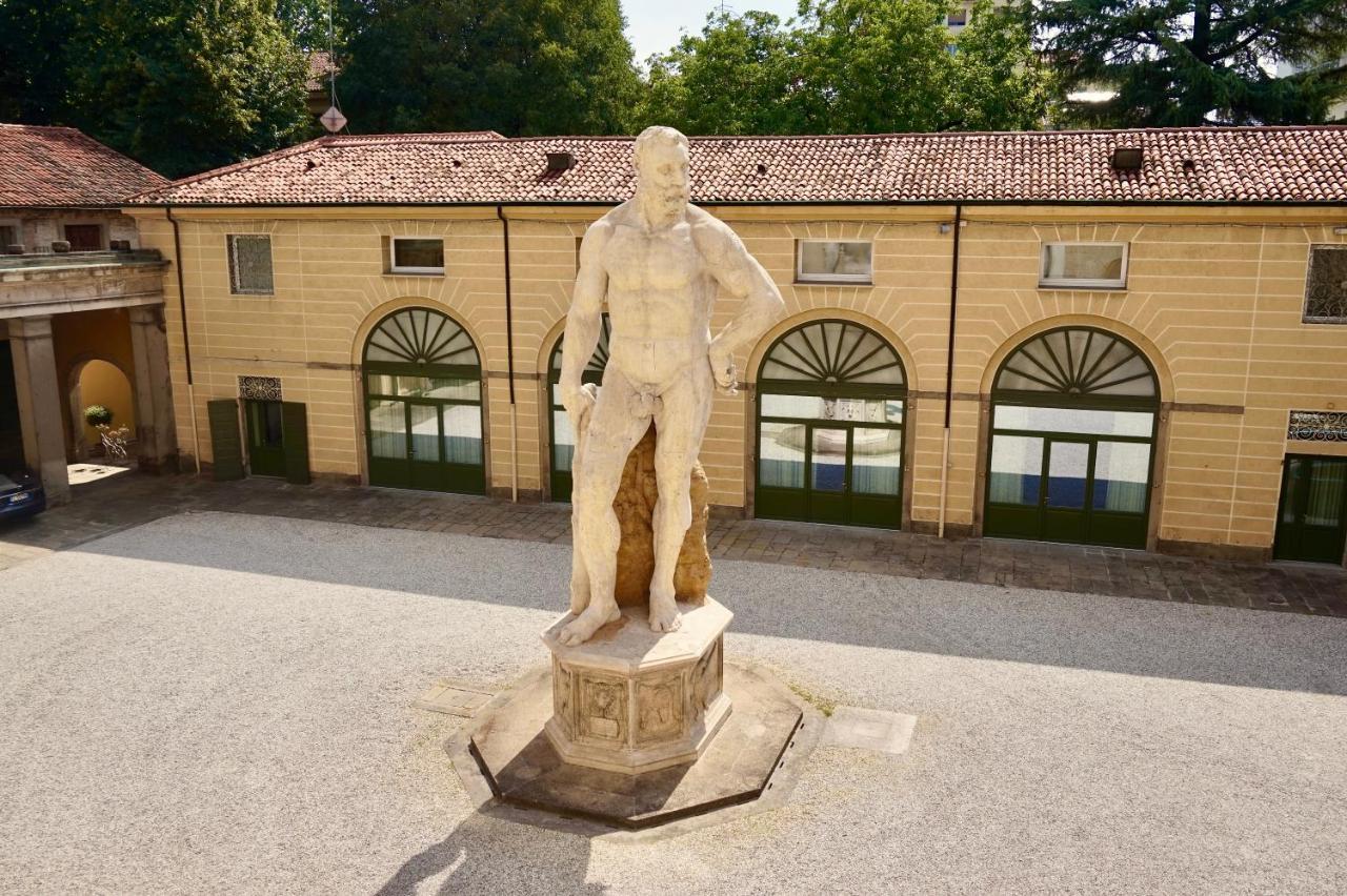 Palazzo Mantua Benavides & 3*