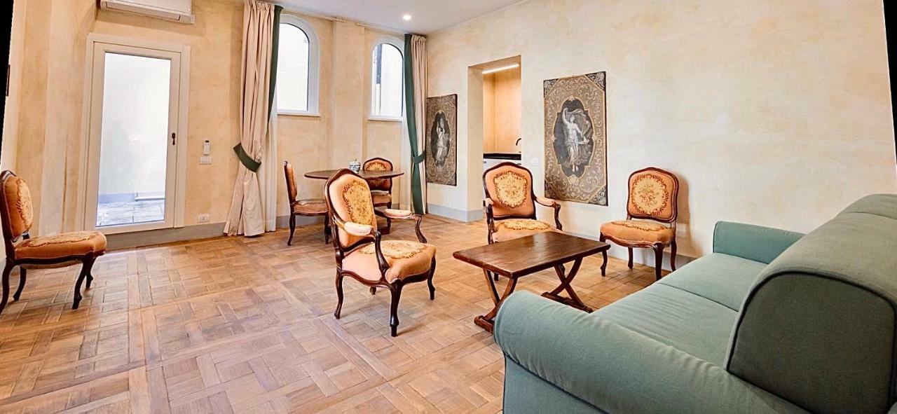 Palazzo Mantua Benavides &