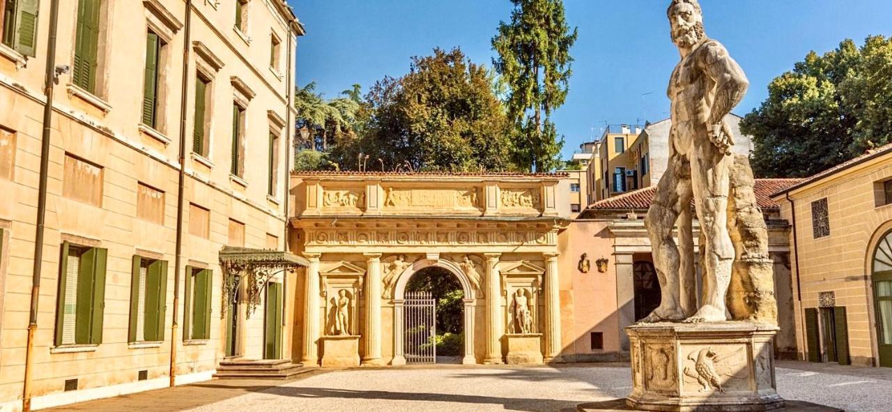 Palazzo Mantua Benavides Suites&apartments Affittacamere
